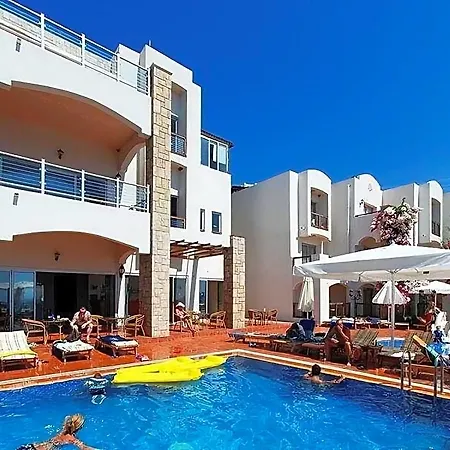 Jura Bodrum Hotell 4*